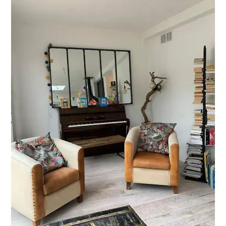 Сasa de vacaciones Maison Entre Tour Eiffel Et Chateau De Versailles *